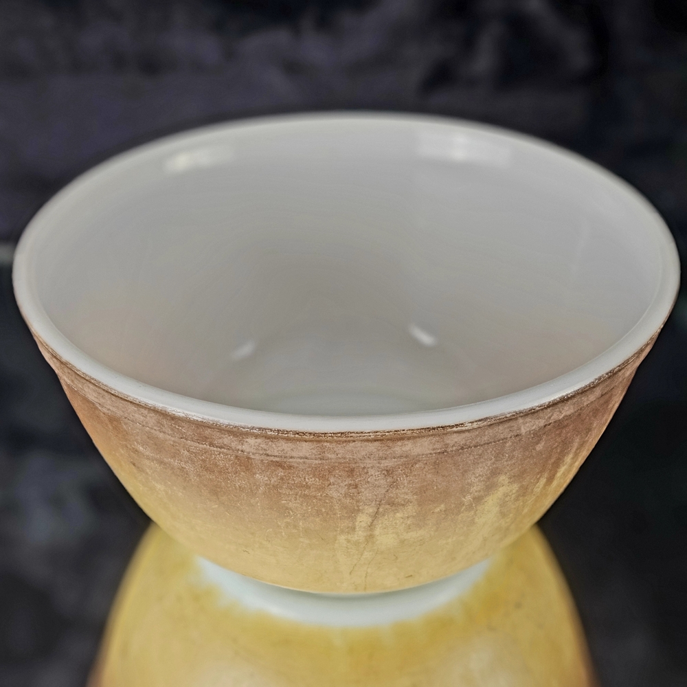 VTG PYREX used 70s Yellow and Brown Ceramic Bowl